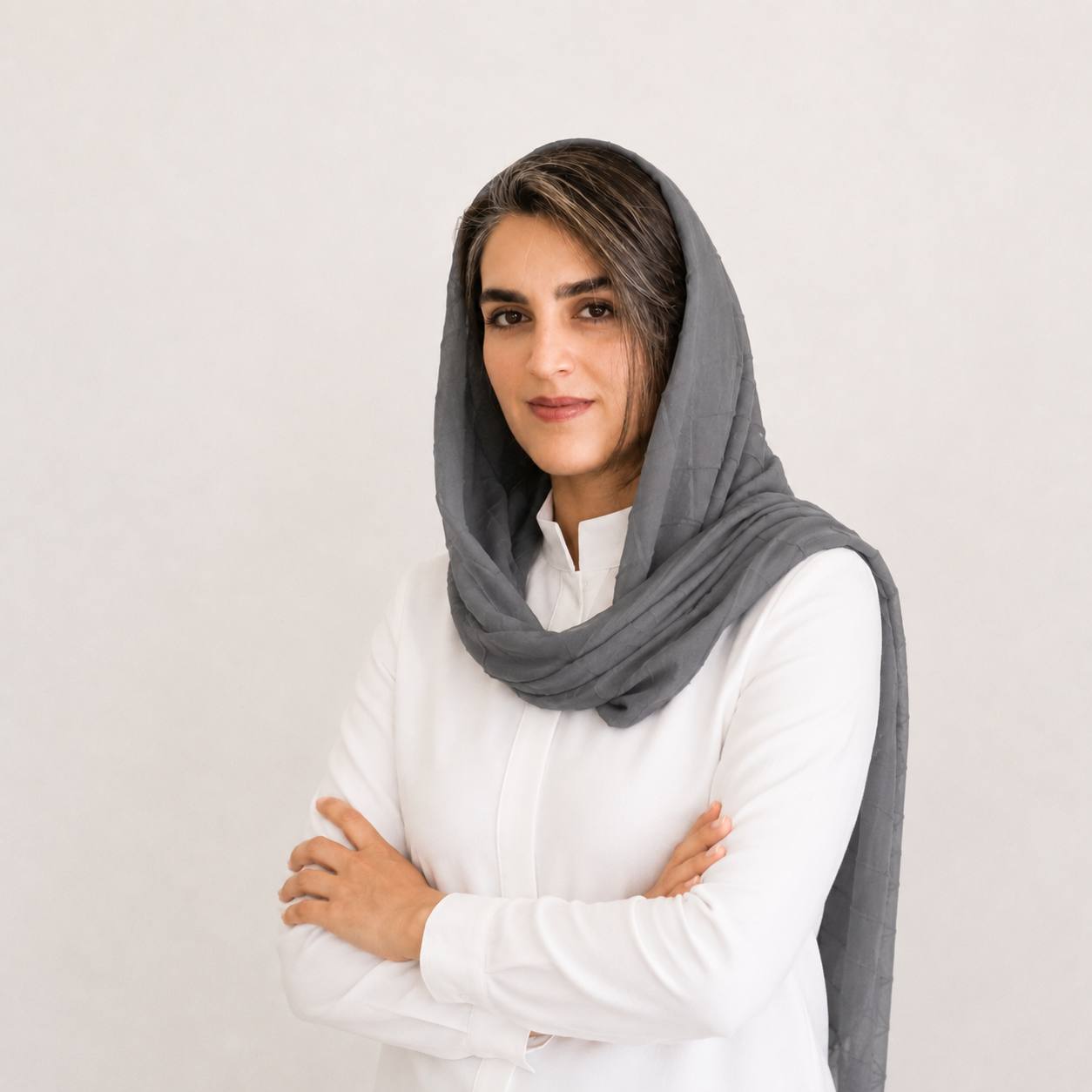 سارا همائی